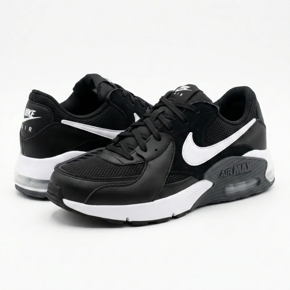 Nike Air Max Excee Black and White Athletic Shoes~Women Size 8.5